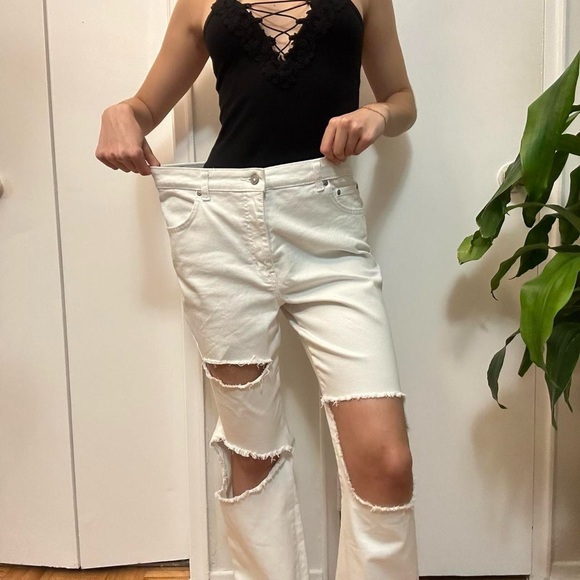 White Ripped High Rise Jeans - Picture 3 of 8
